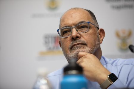 Sars boss, National Treasury in talks on tax breaks if you generate your own energy