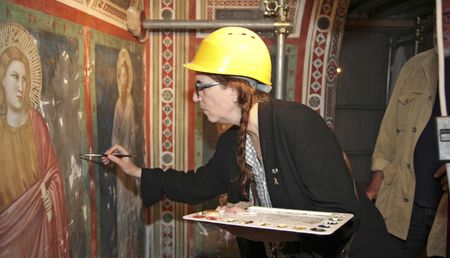 Punk 'godmother' Patti Smith pays homage to St Francis in Assisi