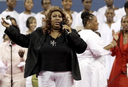 'Queen of Soul' Aretha Franklin gravely ill, 'in hospice care'