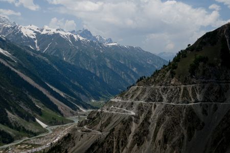 The forbidden road to Leh