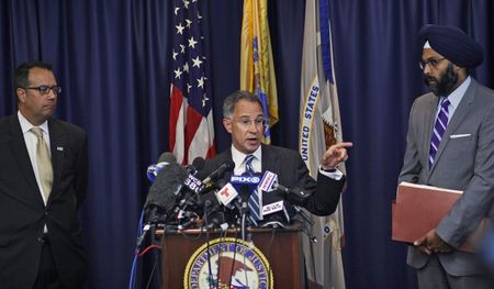 US charges 6 in major credit card, Nasdaq hacking cases