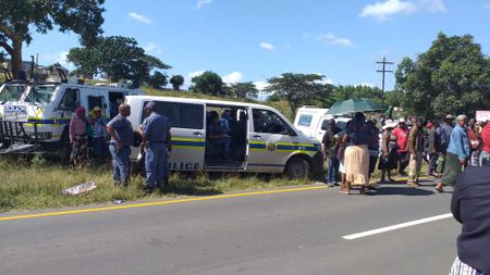 iSimangaliso World Heritage Site boundary fence hacked down in new land invasion bid