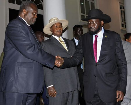 S.Sudan's Machar refuses to sign peace deal: mediator