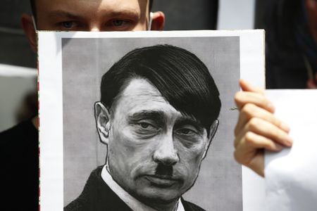 Putin's path of destruction, threat of a nuclear war and power of sanctions unpacked