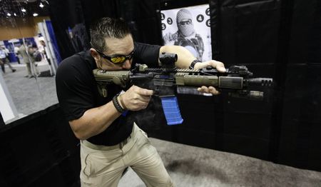U.S. Senate Panel Backs Obama Bid To Renew Assault Weapons Ban