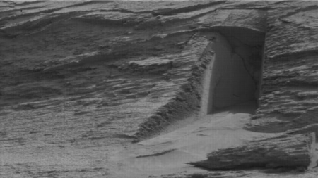 A ‘doorway’ on Mars? How we see things in space that aren’t there