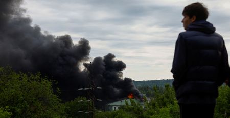 Drones strike Russian refinery amid shelling in Kharkiv; Slovaks dig deeper into assassination attempt on PM