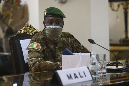 Ivory Coast demands the immediate release of 49 soldiers arrested in Mali