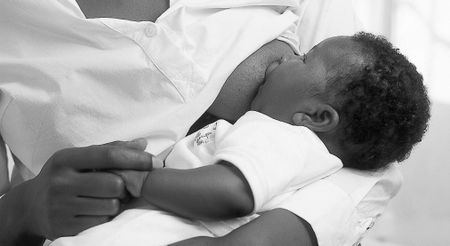 Formula for disaster: Breastfeeding is in danger of dying out in SA, roundtable discussion told