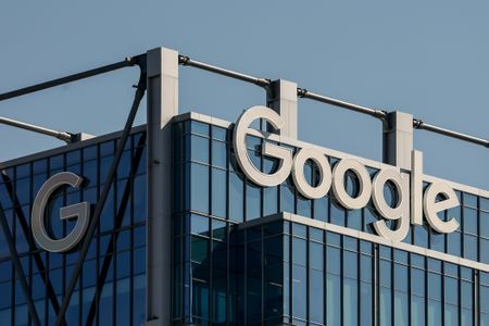 Google must face mobile phone privacy class action, possible trial