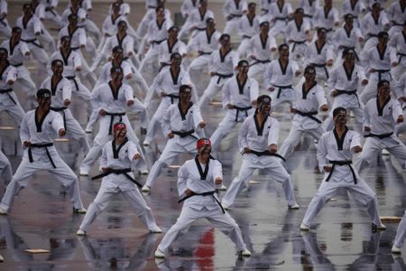 South Korea's first military parade in a decade, and more from around the world