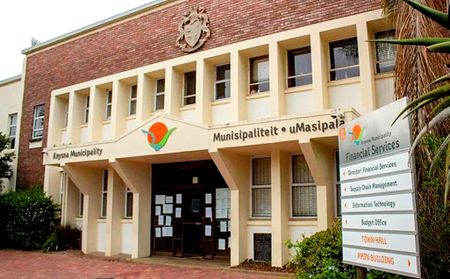 Troubled Knysna council's woes continue as coalition struggles and legal challenge threaten local governance
