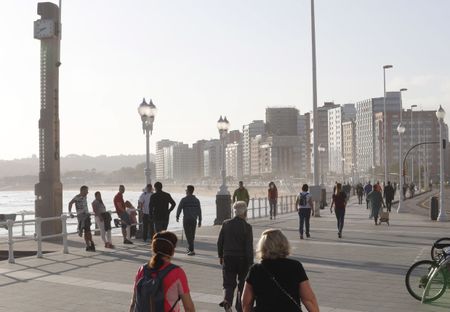 Easing lockdown, Spain to reopen for tourism in July