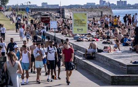 Sweden starts critical look at its pandemic response