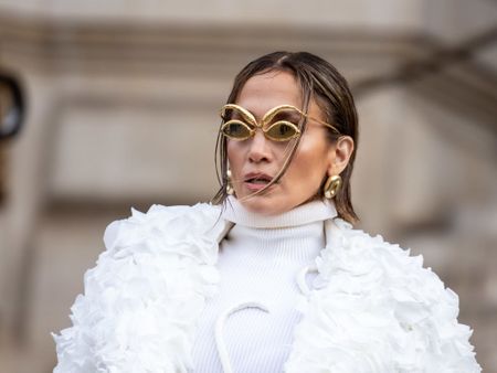 Celebrities and fashion insiders arrive at Paris Fashion Week for Schiaparelli show, and more from around the world