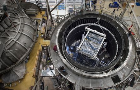 Fresh delay in launch of NASA's giant space telescope