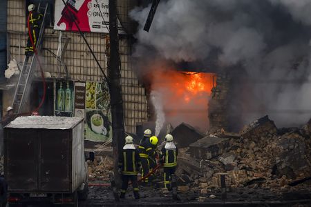 Russia knocks out power for millions amid freeze; Pentagon spells out latest $400m in weapons