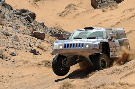Hummer finally consents to its own death