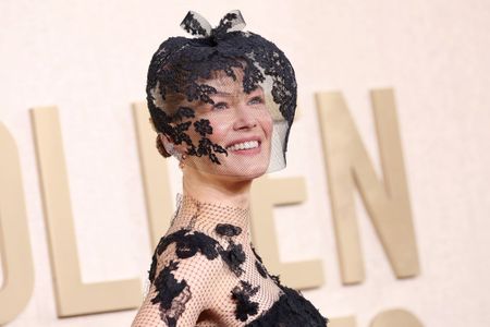 The 81st Annual Golden Globe red carpet