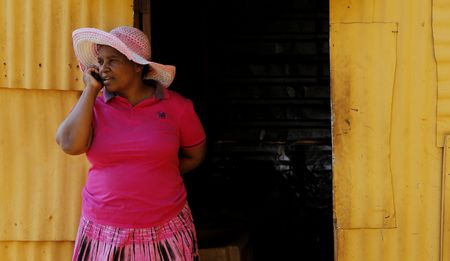 Notes from the House: Gigaba plan could halt dispute over broadband licensing