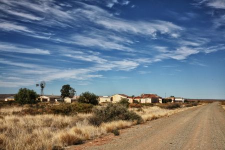 Legends of a grand old railway station in the Karoo – Putsonderwater Ghost Station