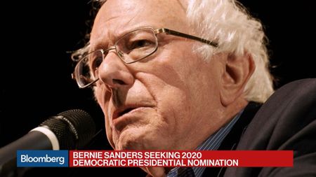De Blasio Doesn't Endorse Bernie Sanders as He Ponders Own Run