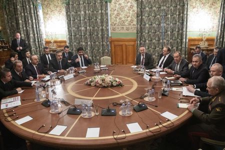 Rival Libyan leaders to hold Moscow peace talks on Monday - news agencies