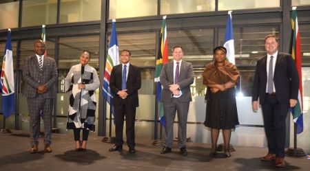 Democratic Alliance announces mayoral candidates for five metros