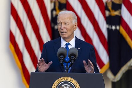Biden announces Israel and Hezbollah agree to ceasefire in deal brokered by US and France