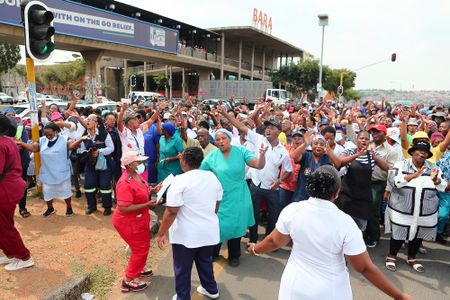 Senior Bara hospital staff call for urgent meeting with Gauteng health MEC over job cuts