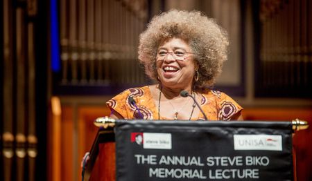 On free education and feminism: Angela Davis embraces the struggles of SA youth