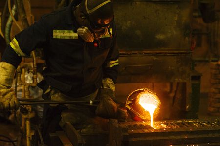 Navigating uncertainty: How Trump’s turbulent leadership propels gold towards new heights in 2025