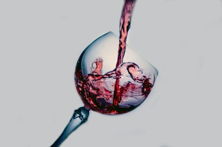 How to drink wine like a connoisseur