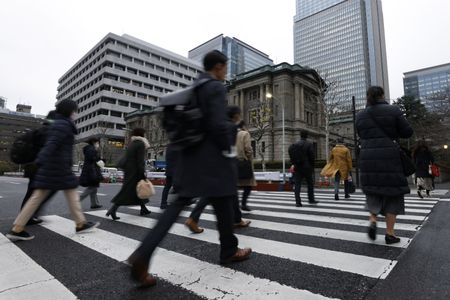 Markets update: Dollar faces crunch week for US rates, yen holds gains