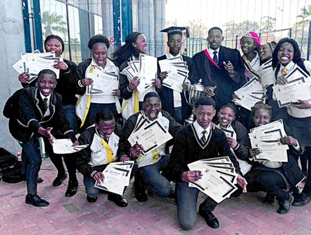 Inspirational teaching sees Walmer High School matrics celebrate 100% pass rate in maths