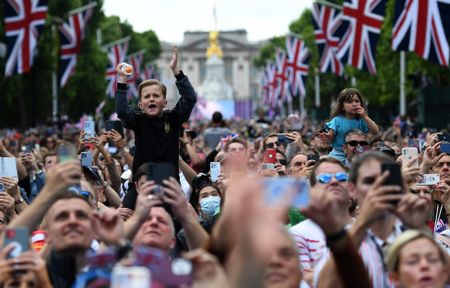 Queen Elizabeth to miss Friday Jubilee event due to mobility discomfort