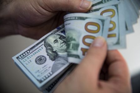 Wall Street abandons bearish euro calls as outlook mellows