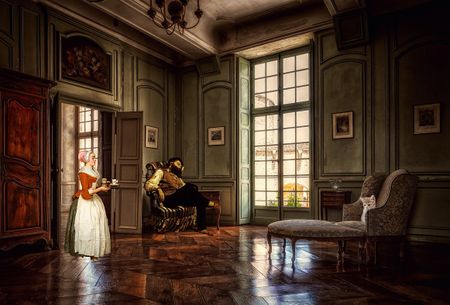 Empire & Etiquette: The gauche, the brash and the ridiculous