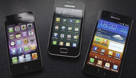 Apple triumphs over Samsung in landmark patent case